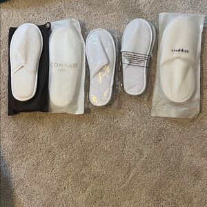 5 Pairs NEW White Slippers Set